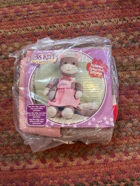 VTG MISS KITTY Plush Make-Me! SOCK MONEY Kit in Pink and Brown